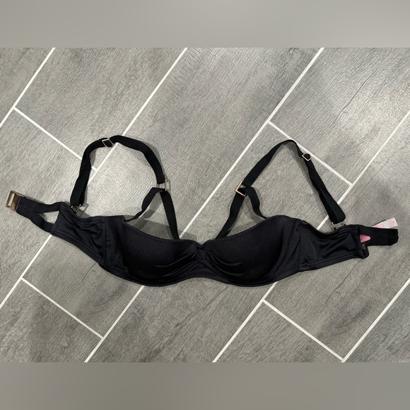 VS VERY SEXY Push-up Swimsuit Top with Cutouts that Add Support - Picture 2 of 9